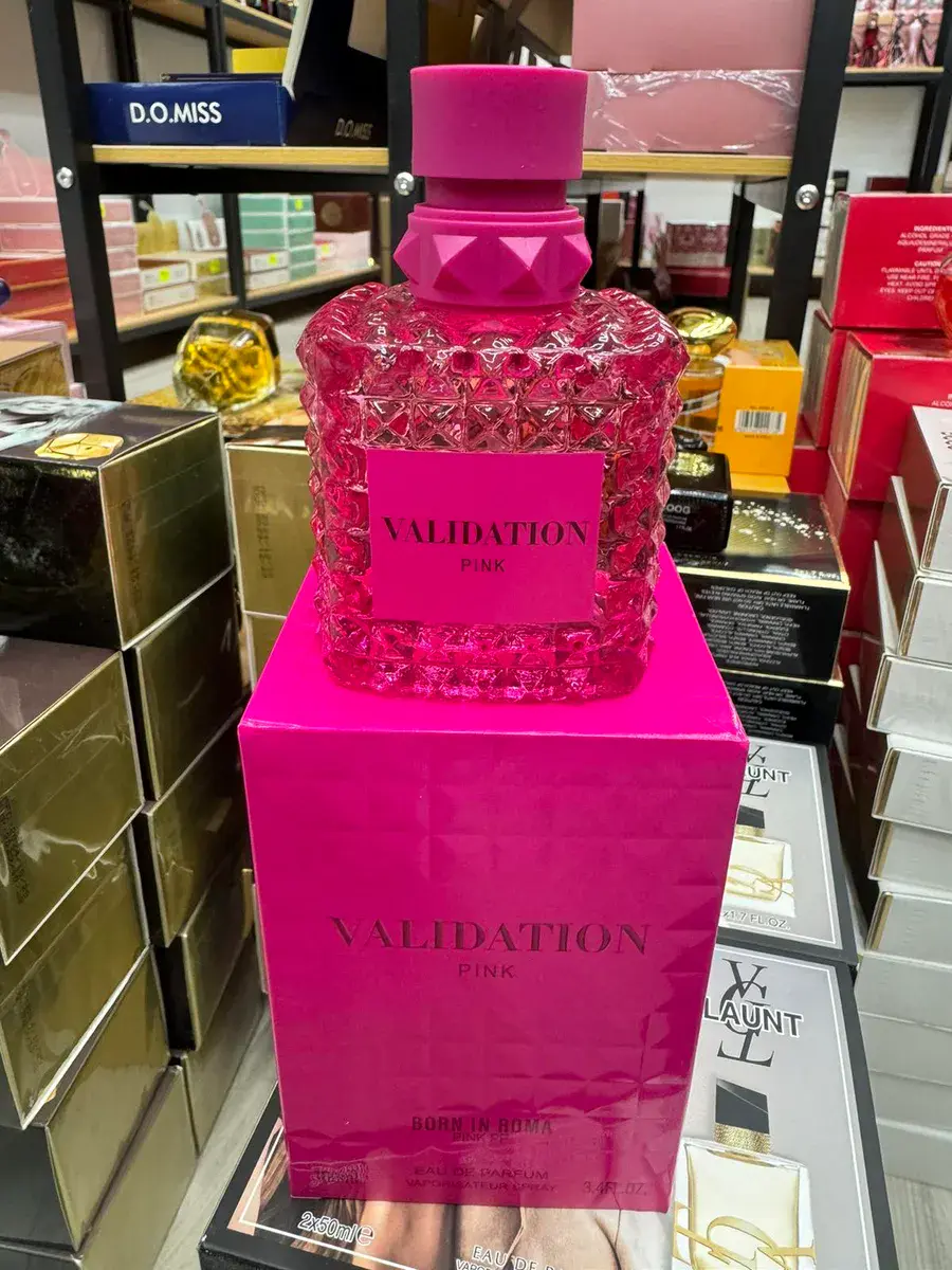Validation Pink Perfumy 100ml różowy flakon z fakturą