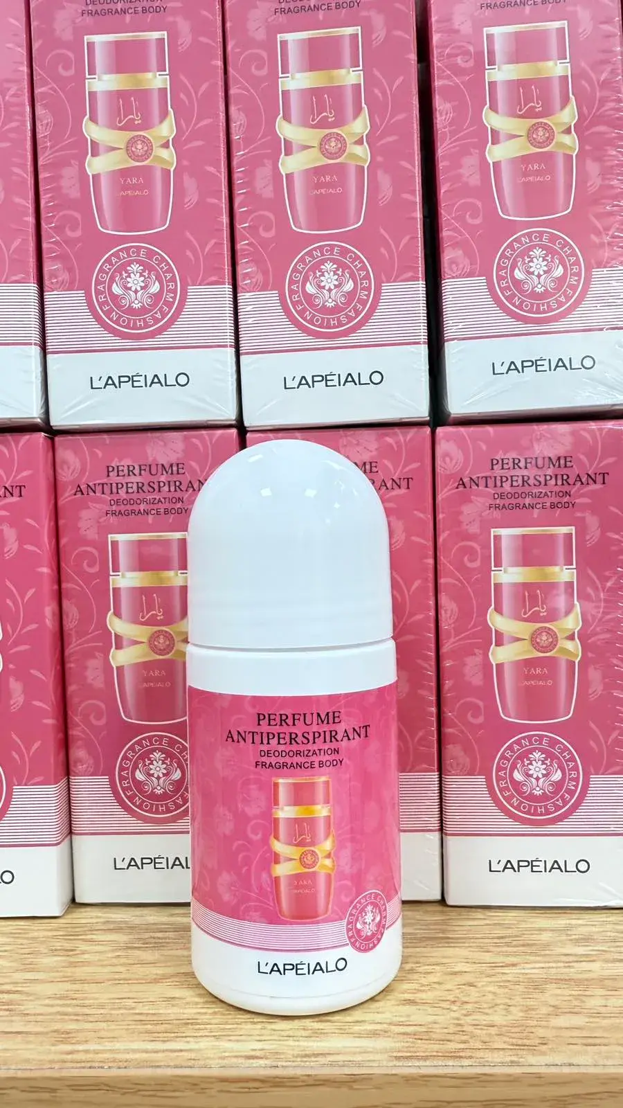 Deodorant Perfume Roller Lapeialo Yara Różowy
