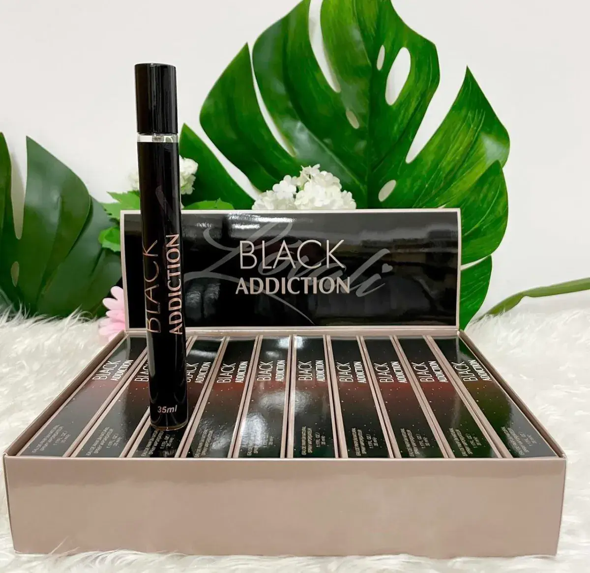 Perfumy Black Addiction 35ml w czarnym flakonie z atomizerem