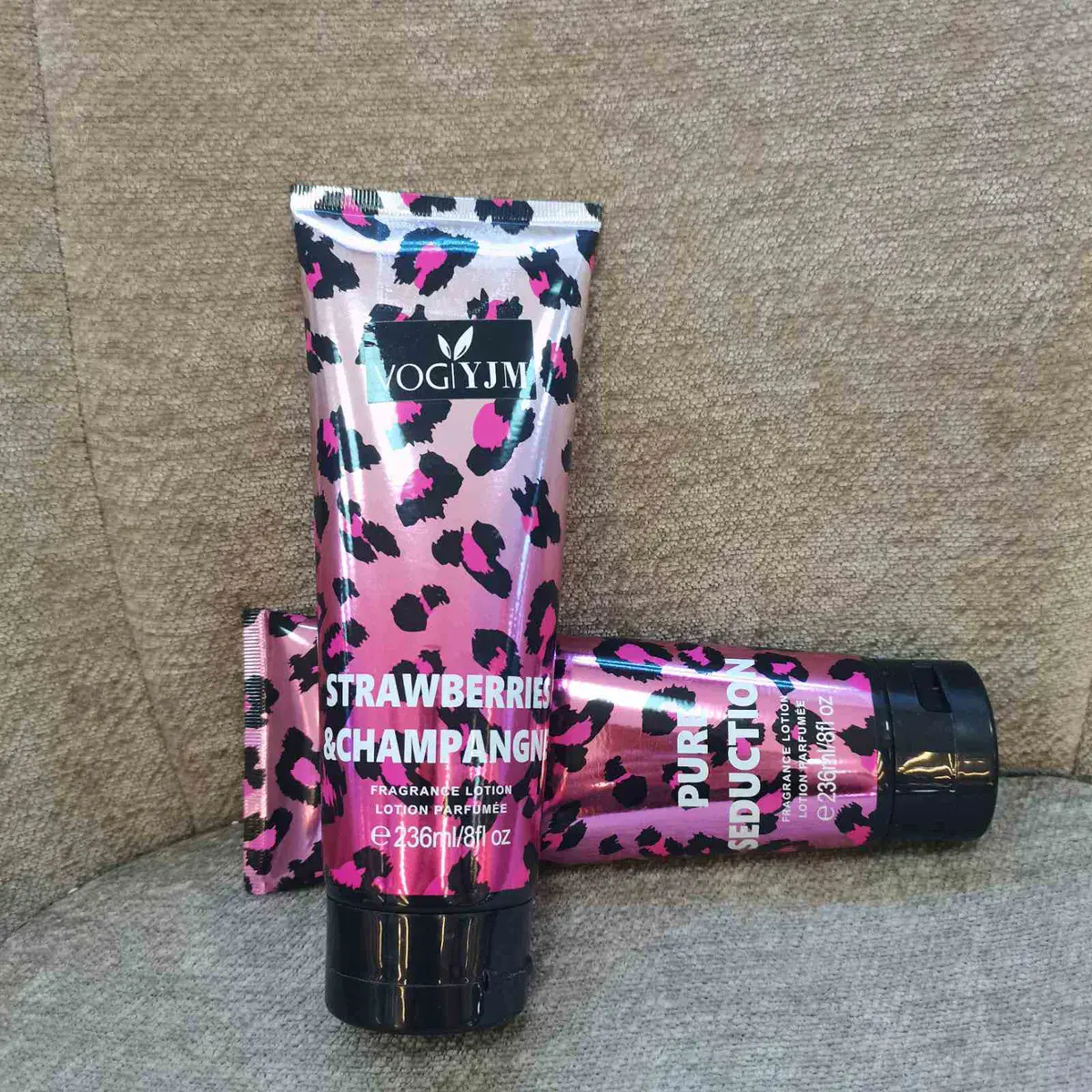 Perfumowany balsam do ciała Strawberries & Champagne 236 ml
