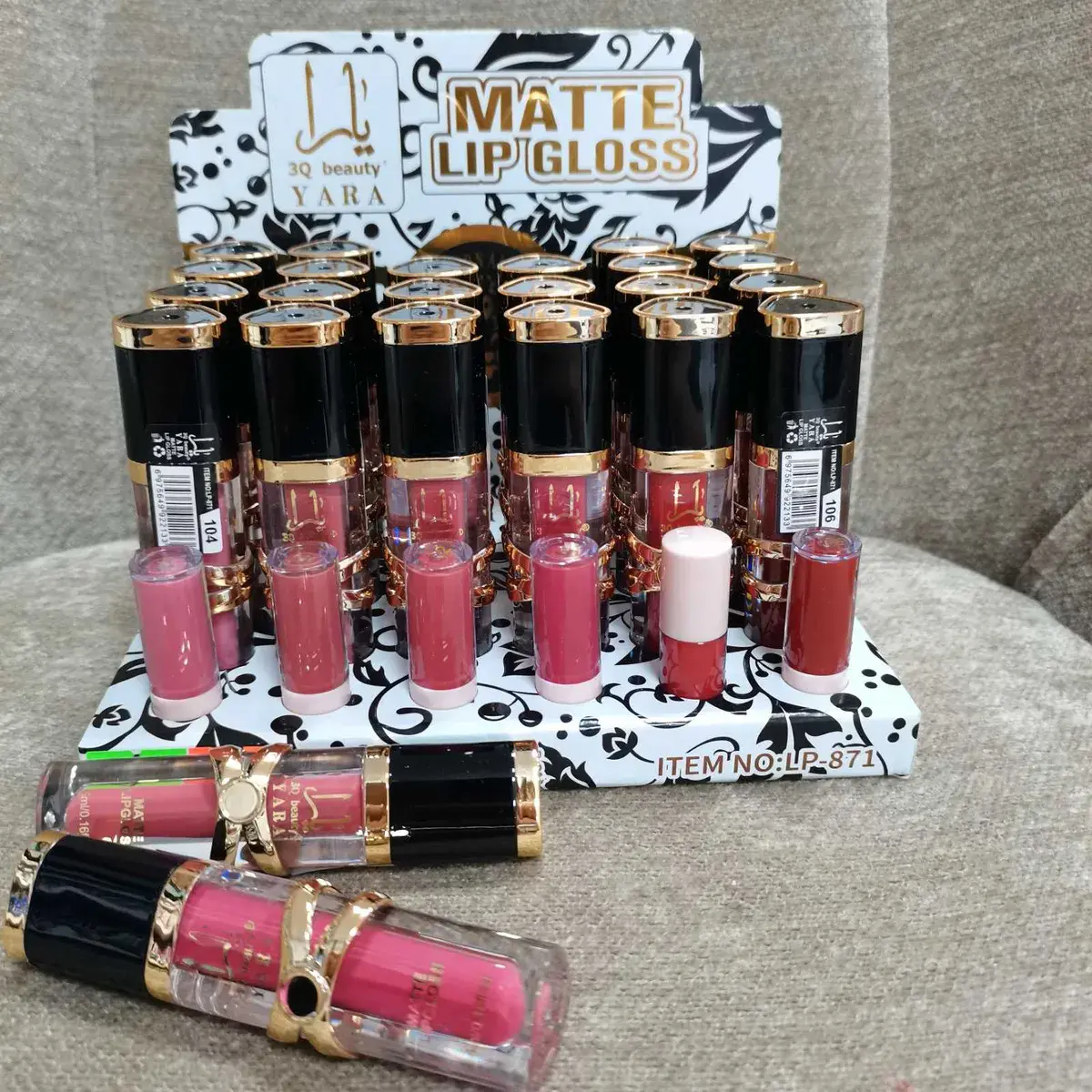Matowa pomadka do ust YARA 3Q Beauty różne odcienie
