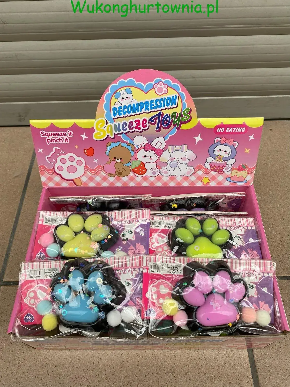 Zabawki Squeeze Toys Łapka Gniotek z Światłem Antystresowy 16 szt