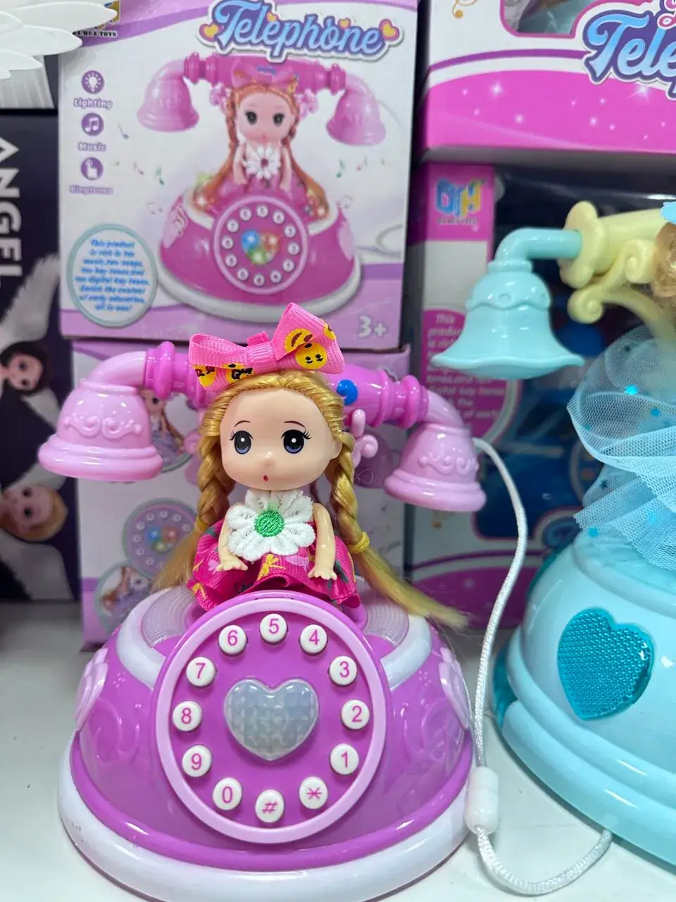 Zabawka Telefon z Lalką, Efektami Świetlnymi i Muzyką, Różowy