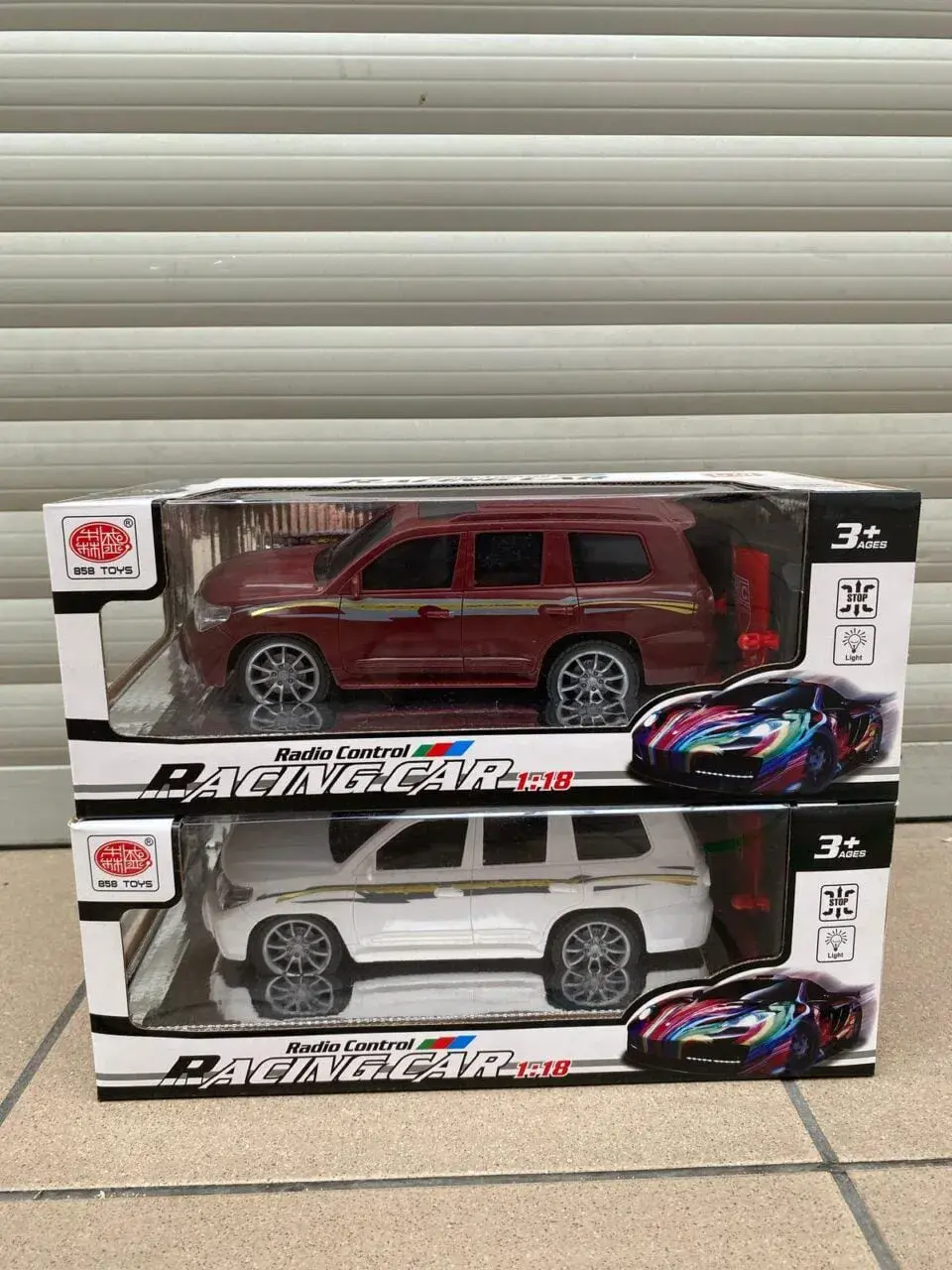 Samochód Sterowany RC Racing Car 1:18 SUV z Światłami Czerwony/Biały Mix