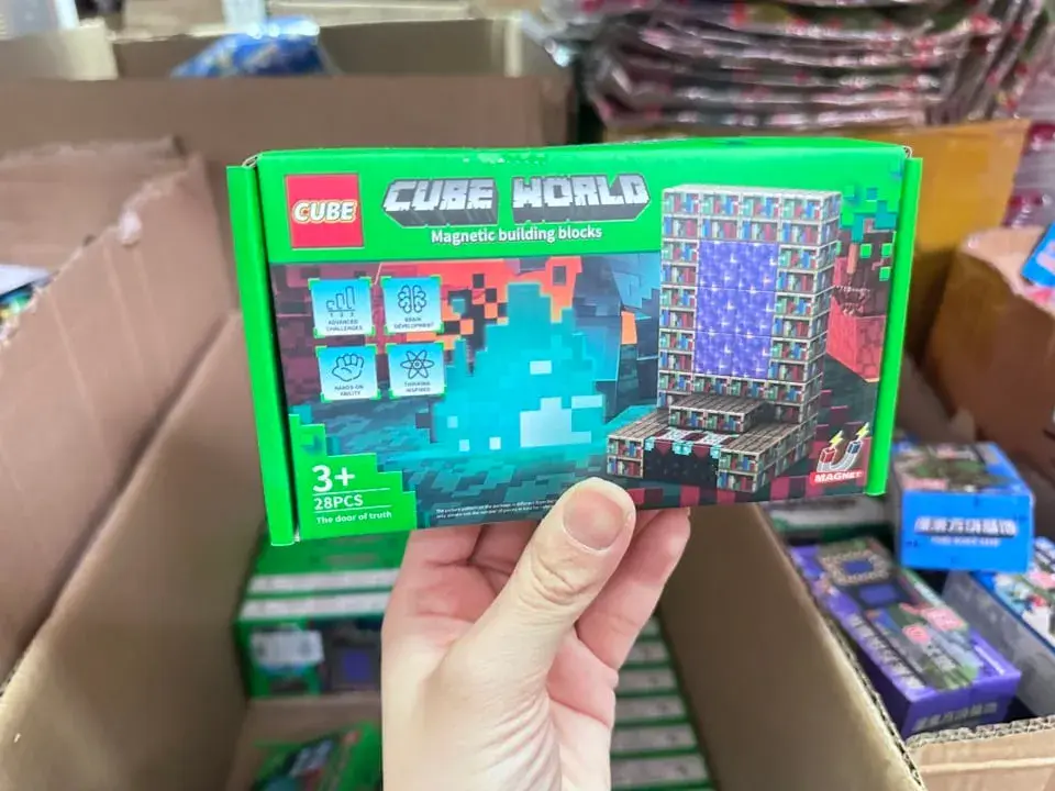 Klocki Magnetyczne Cube World 28PCS - Zestaw Pixel World