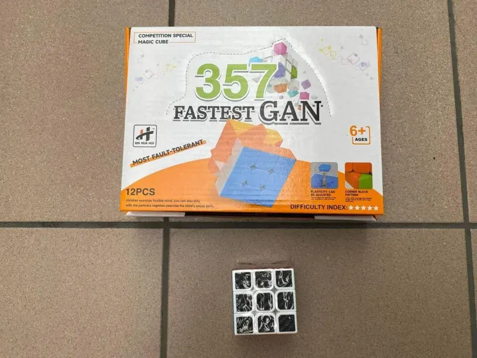 Zabawka Rubik Cube 3x3x3 Fastest GAN 357, zestaw 12 szt