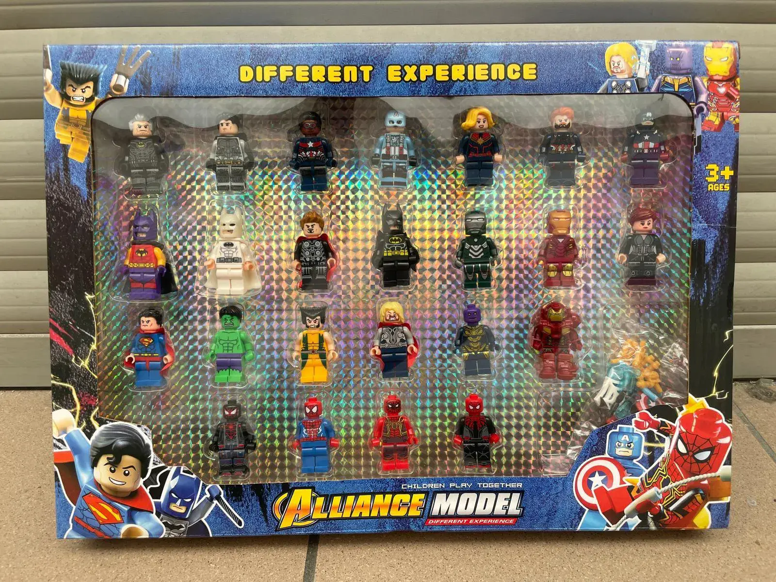 Figurki Alliance Model 24PCS Zestaw Superbohaterów Klocki