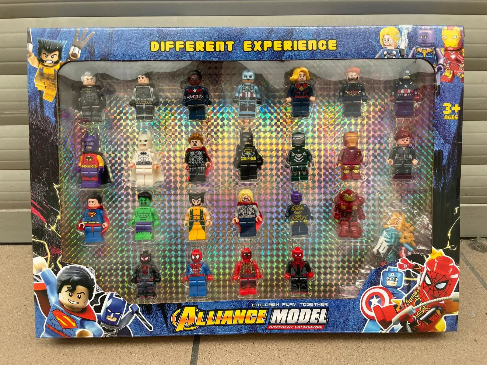 Figurki Alliance Model 24PCS - Zestaw Kolekcjonerski Superbohaterów