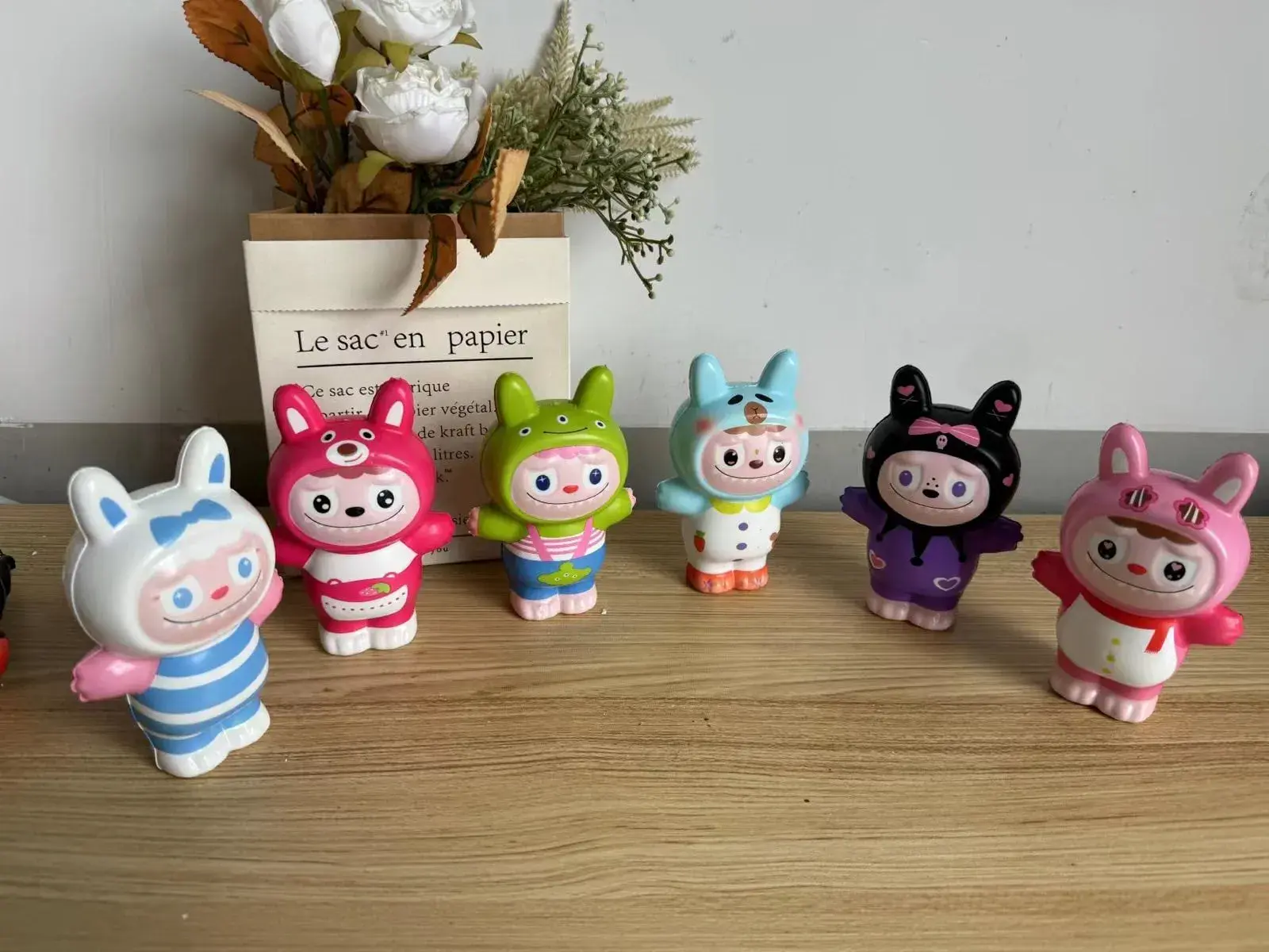 Zabawki Squeeze Toys Labubu - Gniotki Antystresowe 12 szt.