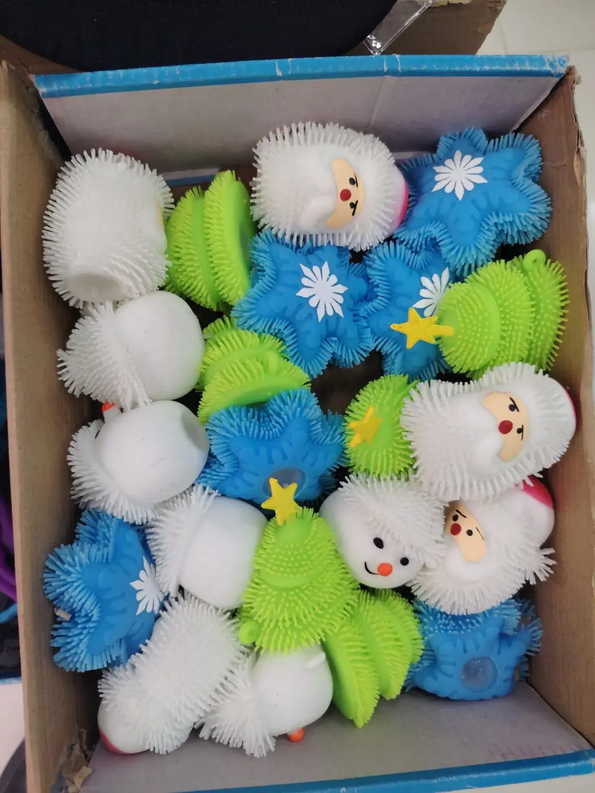 Gniotki Squeeze Toy świąteczne - Mikołaje i choinki