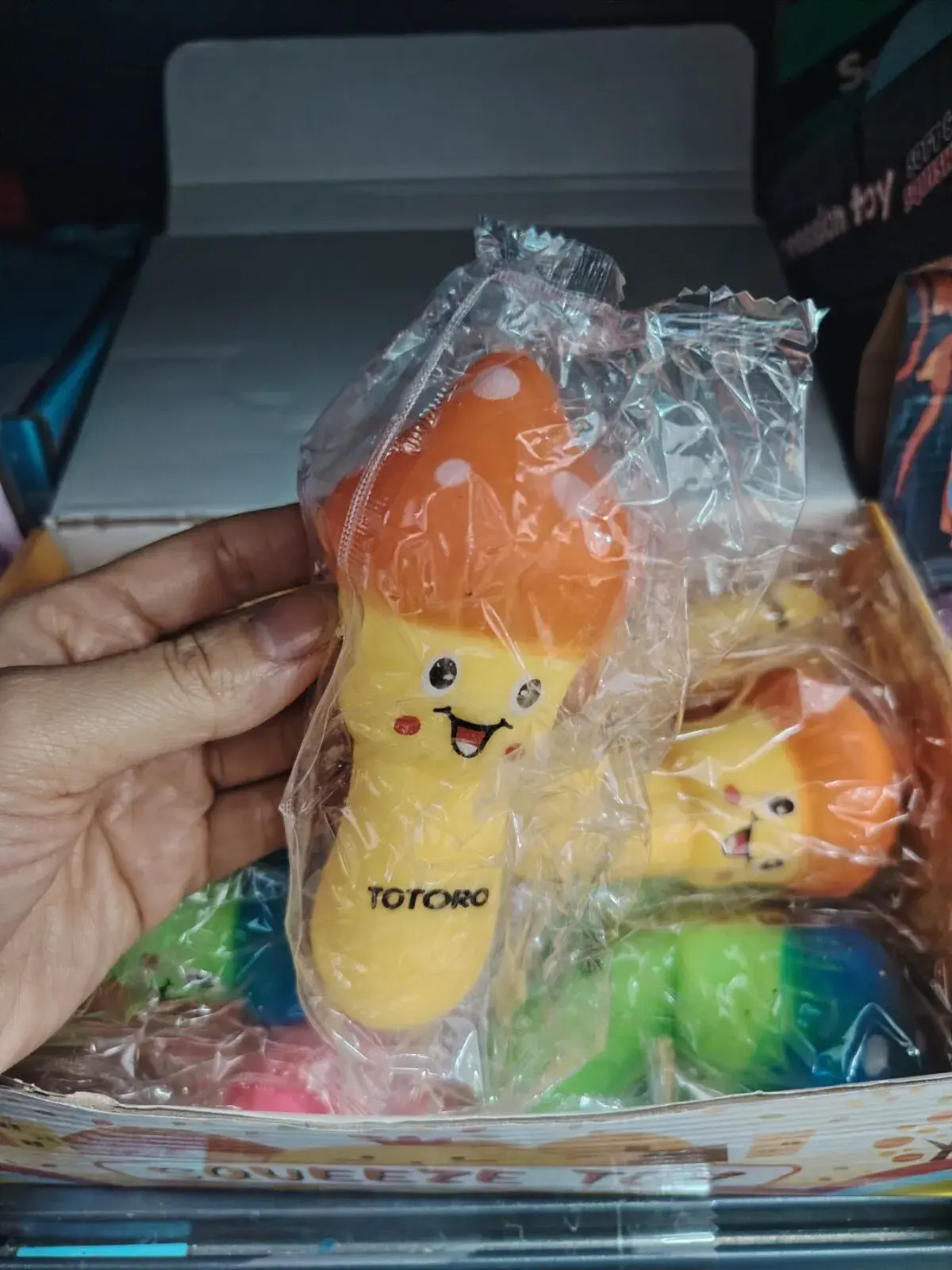 Gniotki Squeeze Toys Totoro Grzybki 12 szt