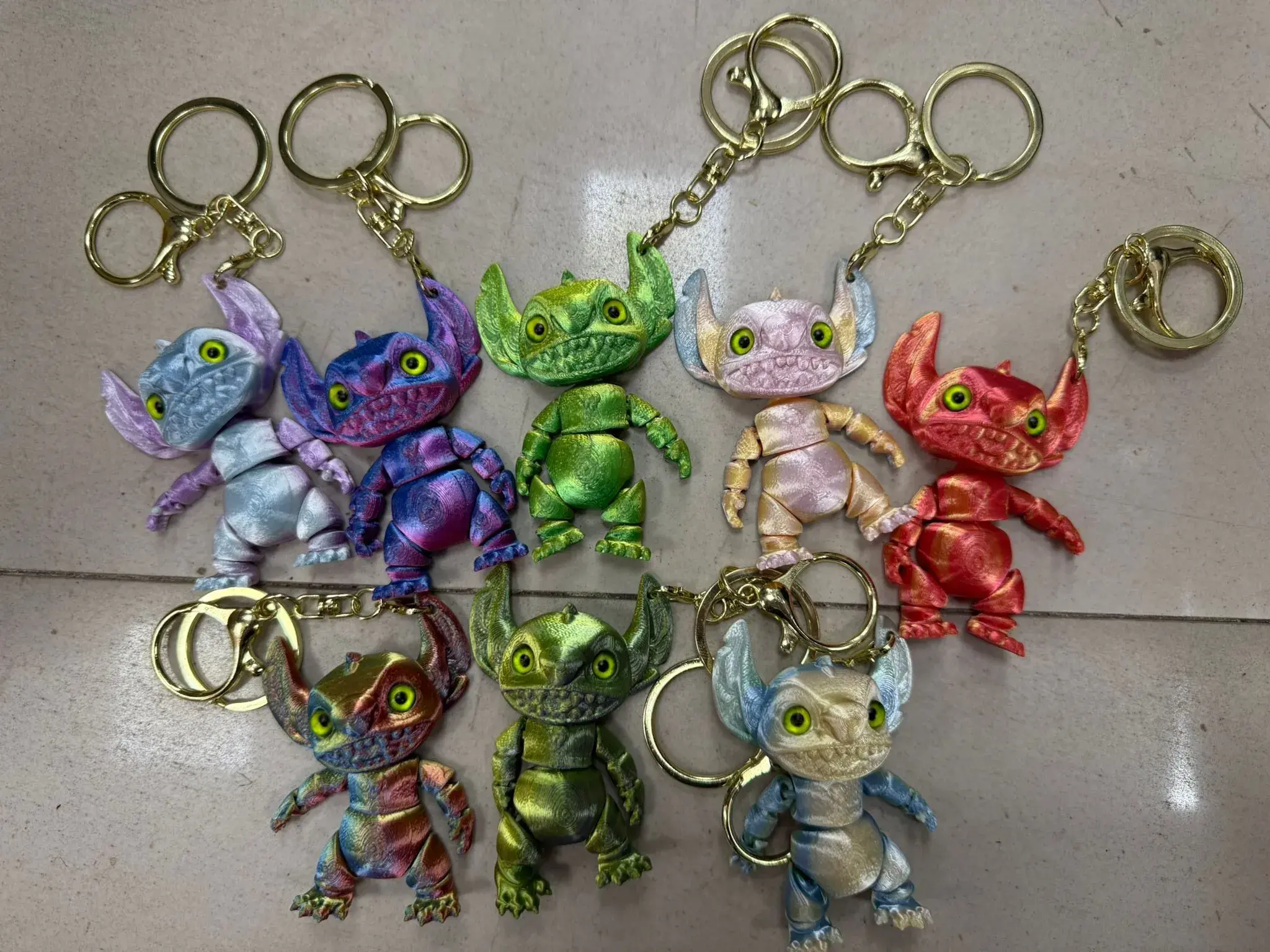 Brelok Zabawki 3D Ruchoma Figurka Mix Kolorów 12 szt.