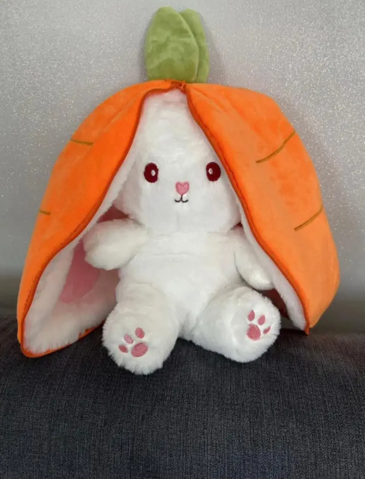 Maskotka Pluszowa Królik w Marchewce 25cm - Biały