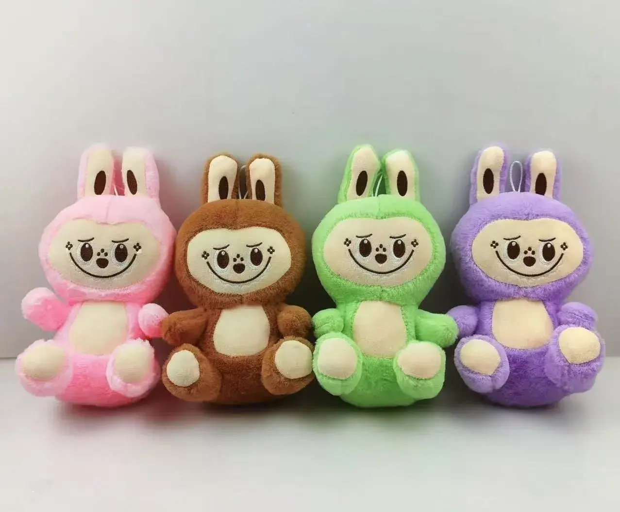 Maskotka Pluszowa Labubu 25cm Mix Kolorów Uśmiechnięta