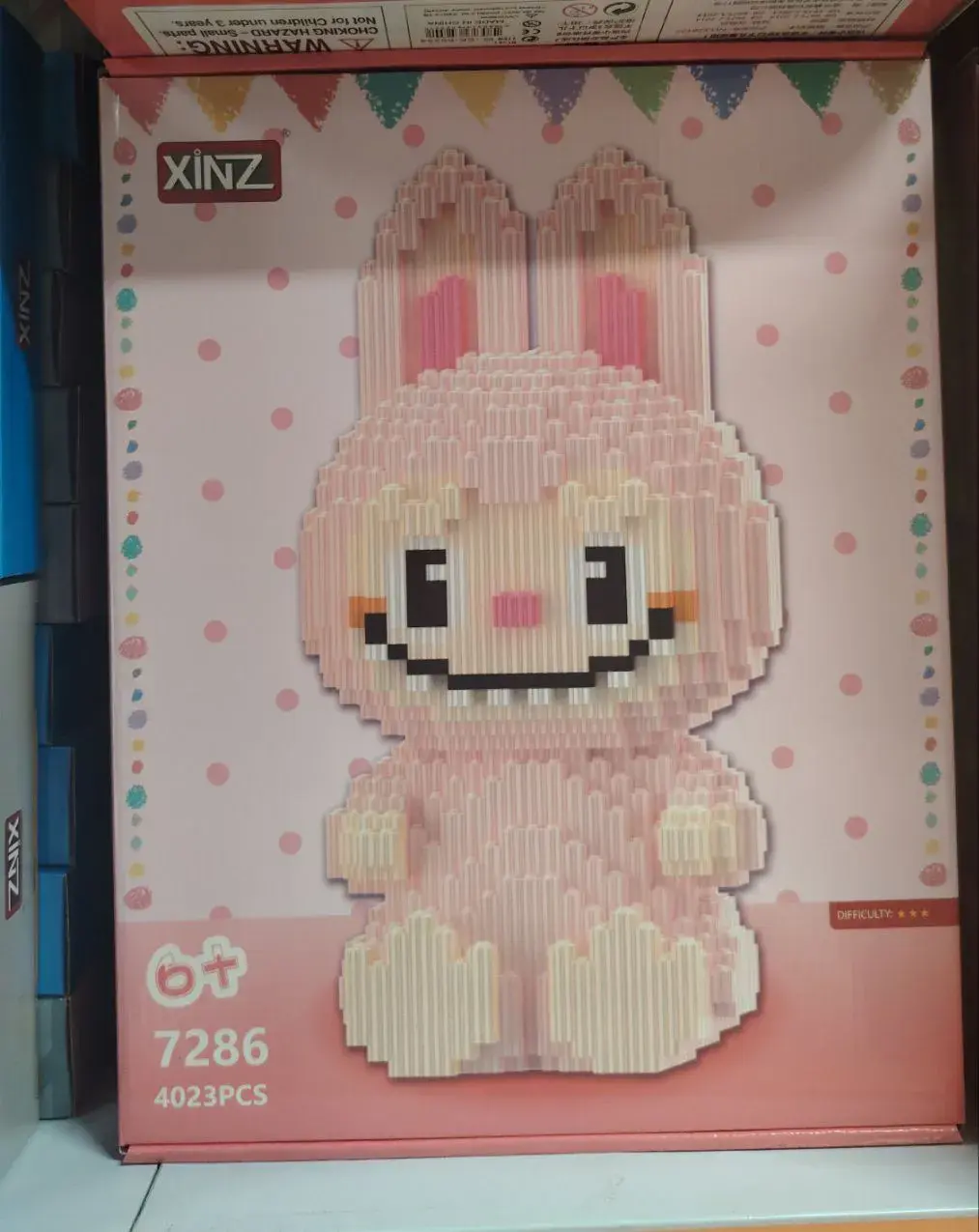 Klocki Labubu 4023pcs XINSZ Królik różowy