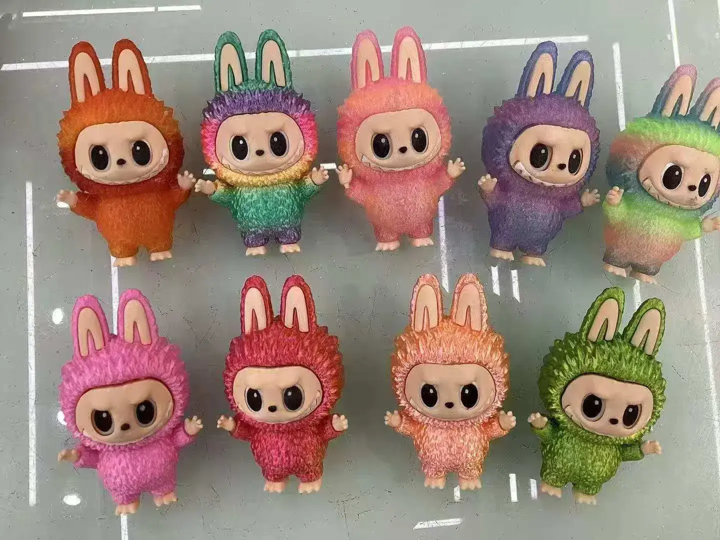 Zabawki Figurki Labubu - Kolorowe Mini Potworki, Zestaw 12 szt.