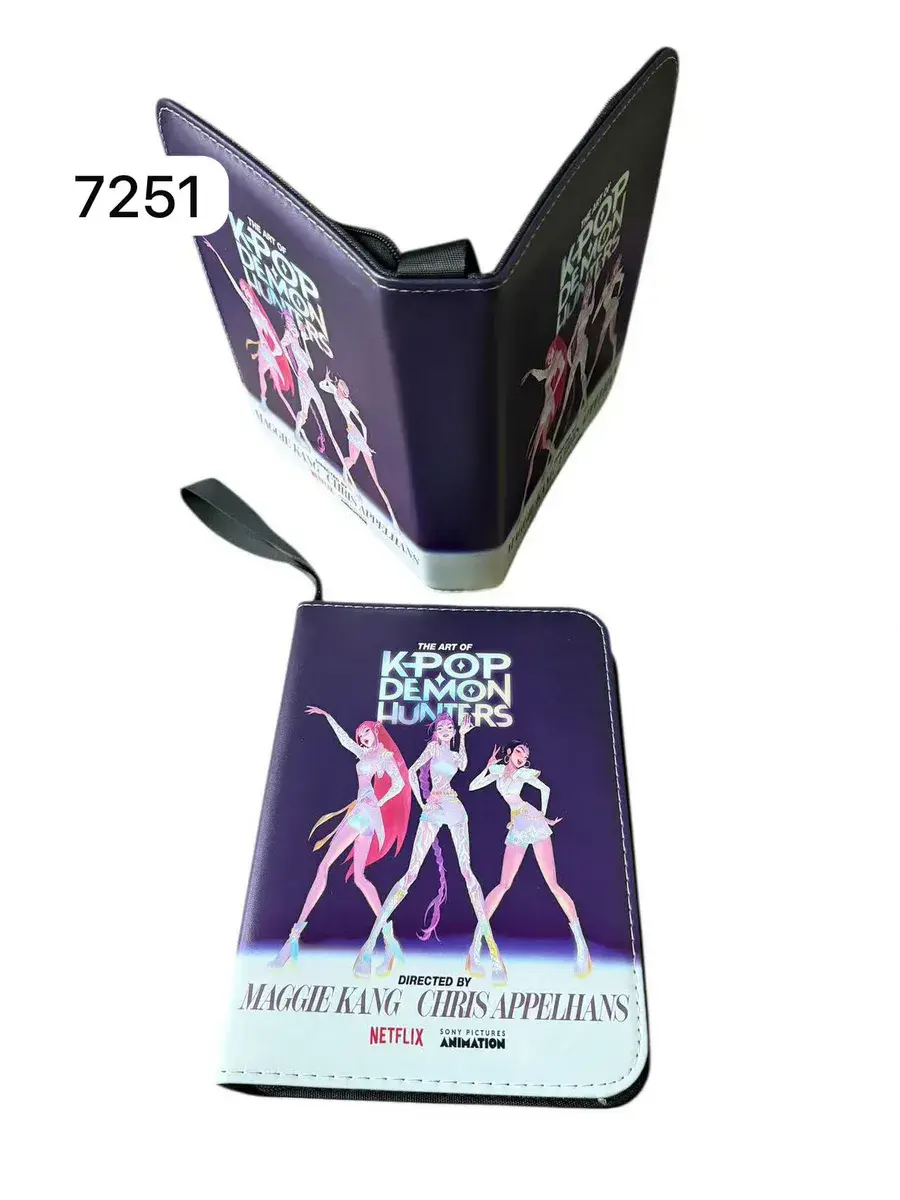 Album na karty KPOP Demon Hunters fioletowy z nadrukiem 400 kart