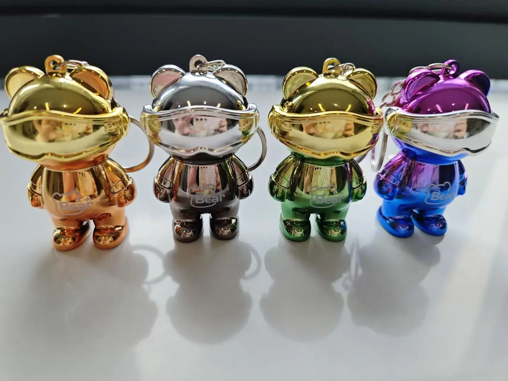 Brelok Miś Astronauta Metaliczny Mix Kolorów 12szt