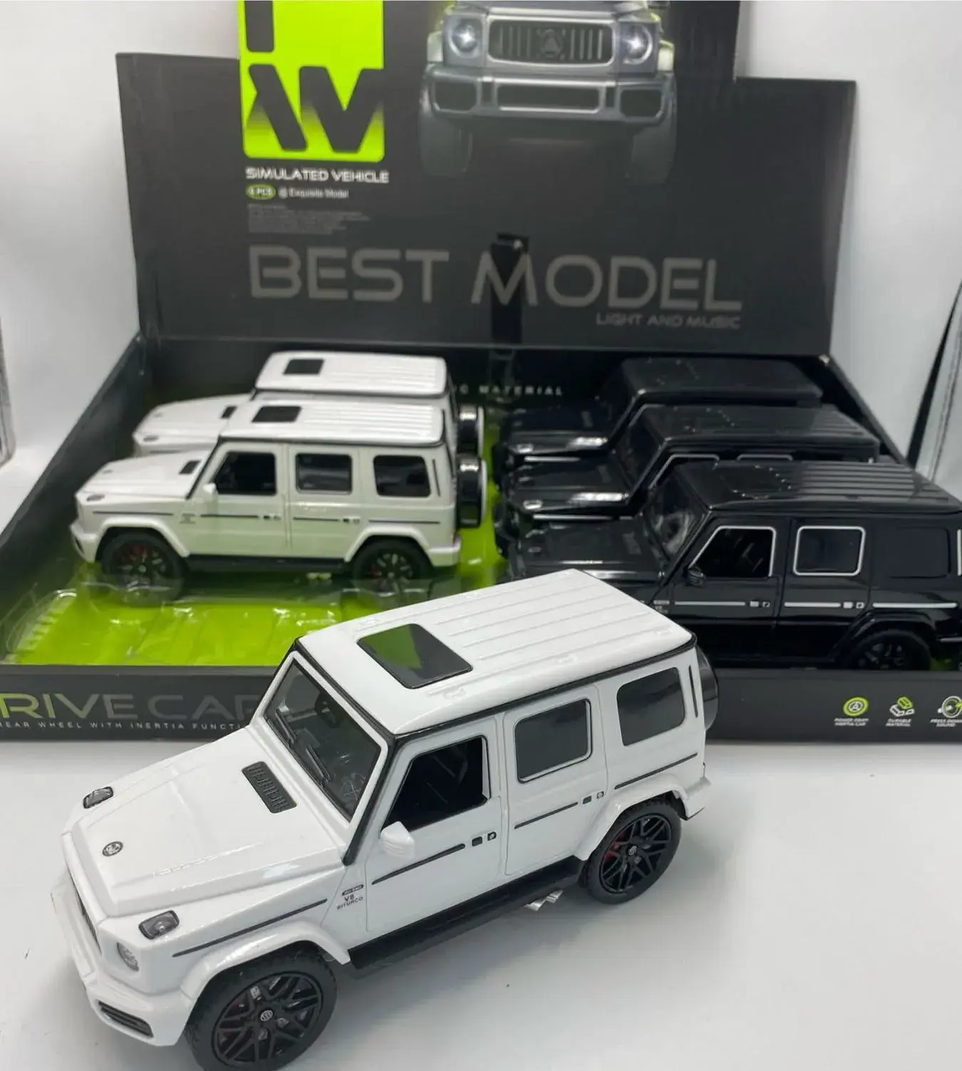 Zabawka Samochód Metalowy Best Model z Światłem i Dźwiękiem