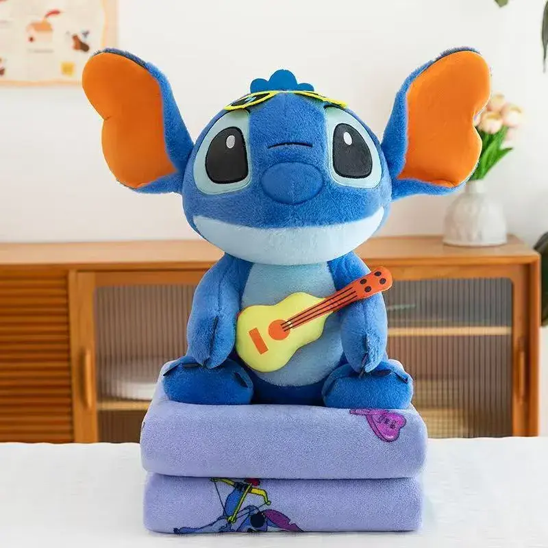 Maskotka Stitch z kocykami niebieski fioletowy