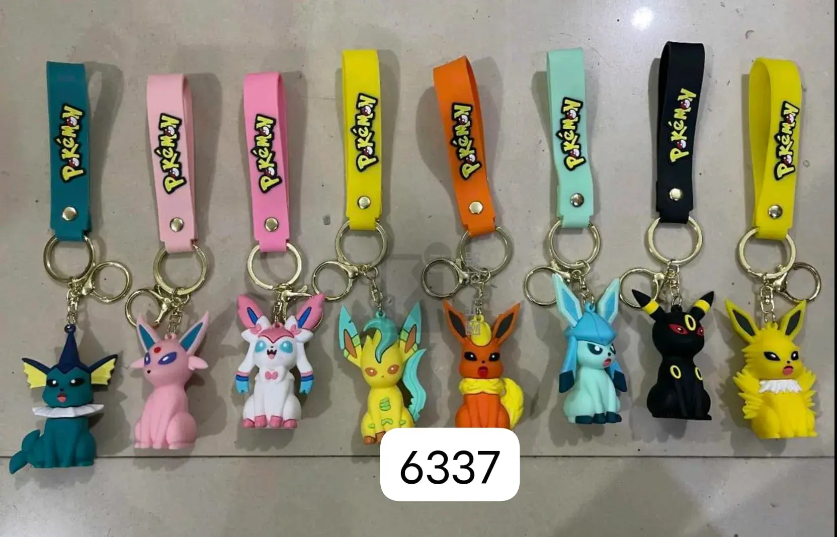 Brelok do Kluczy Pokemon Pikachu Eevee Umbreon Zestaw 10 szt