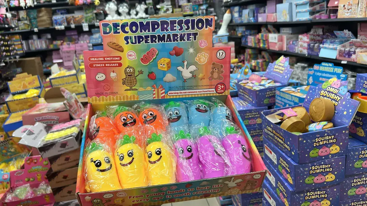Zabawka antystresowa Decompression Supermarket mix kolorów 12 szt