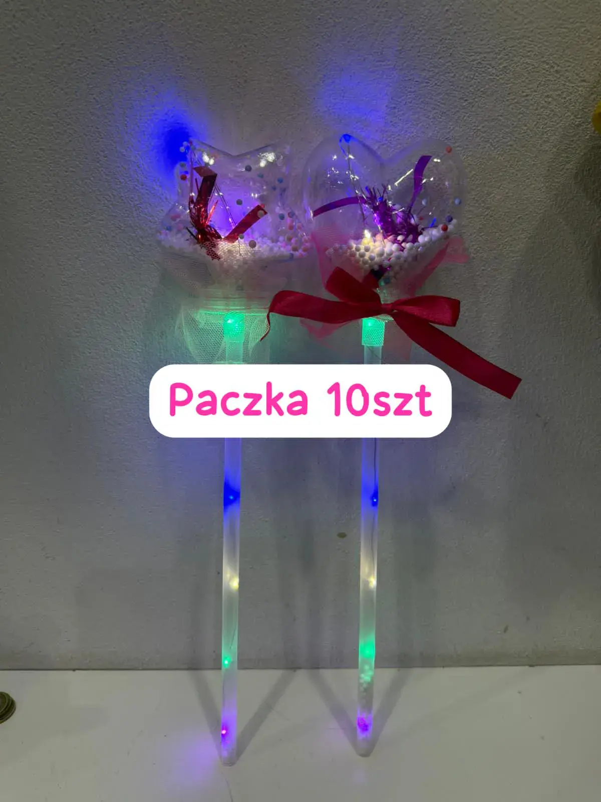 Świecące LED różowe serca na patyku - zabawki