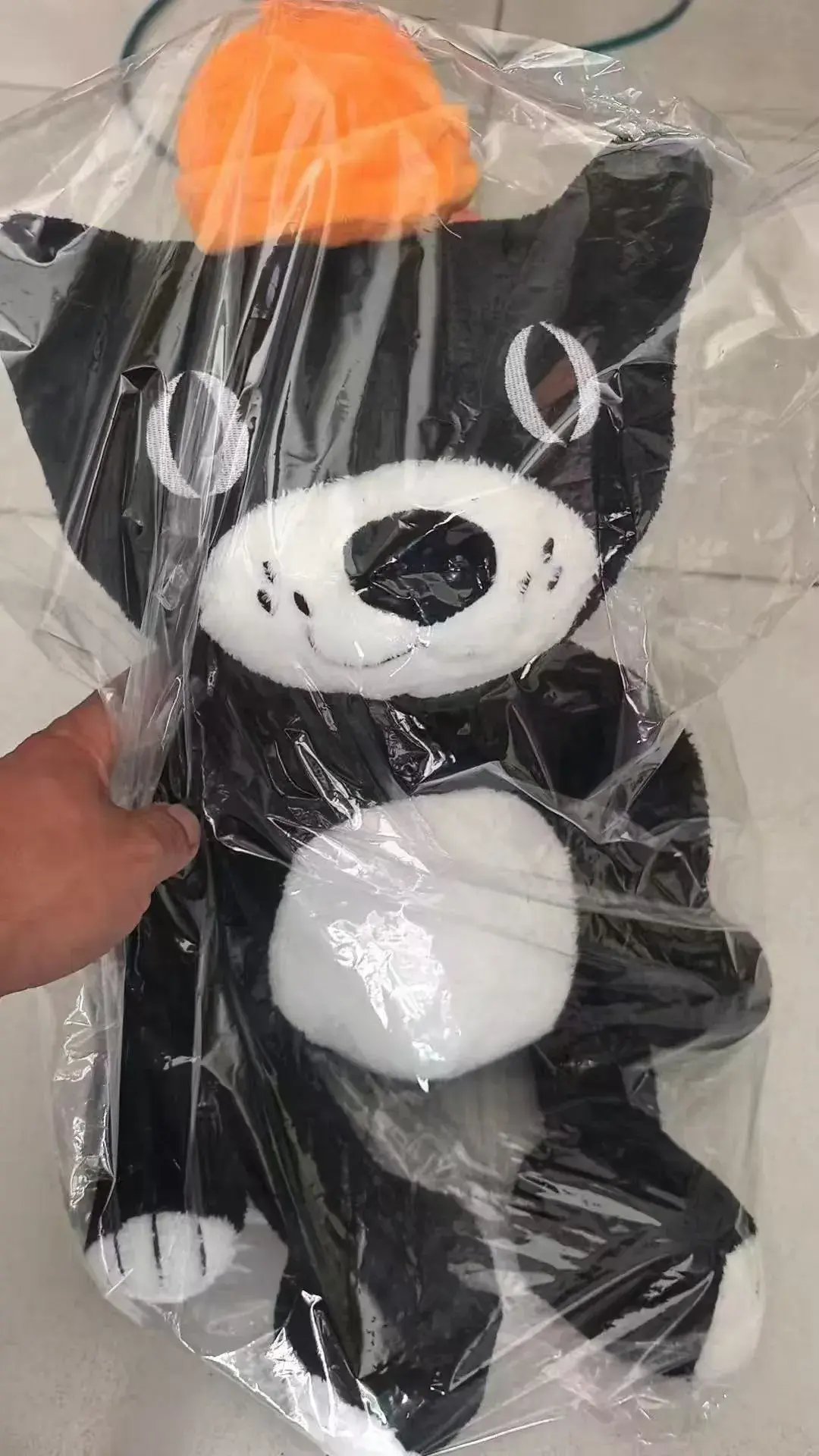 Maskotka Pluszowa Kot 65cm z Pomarańczowym Kaskiem