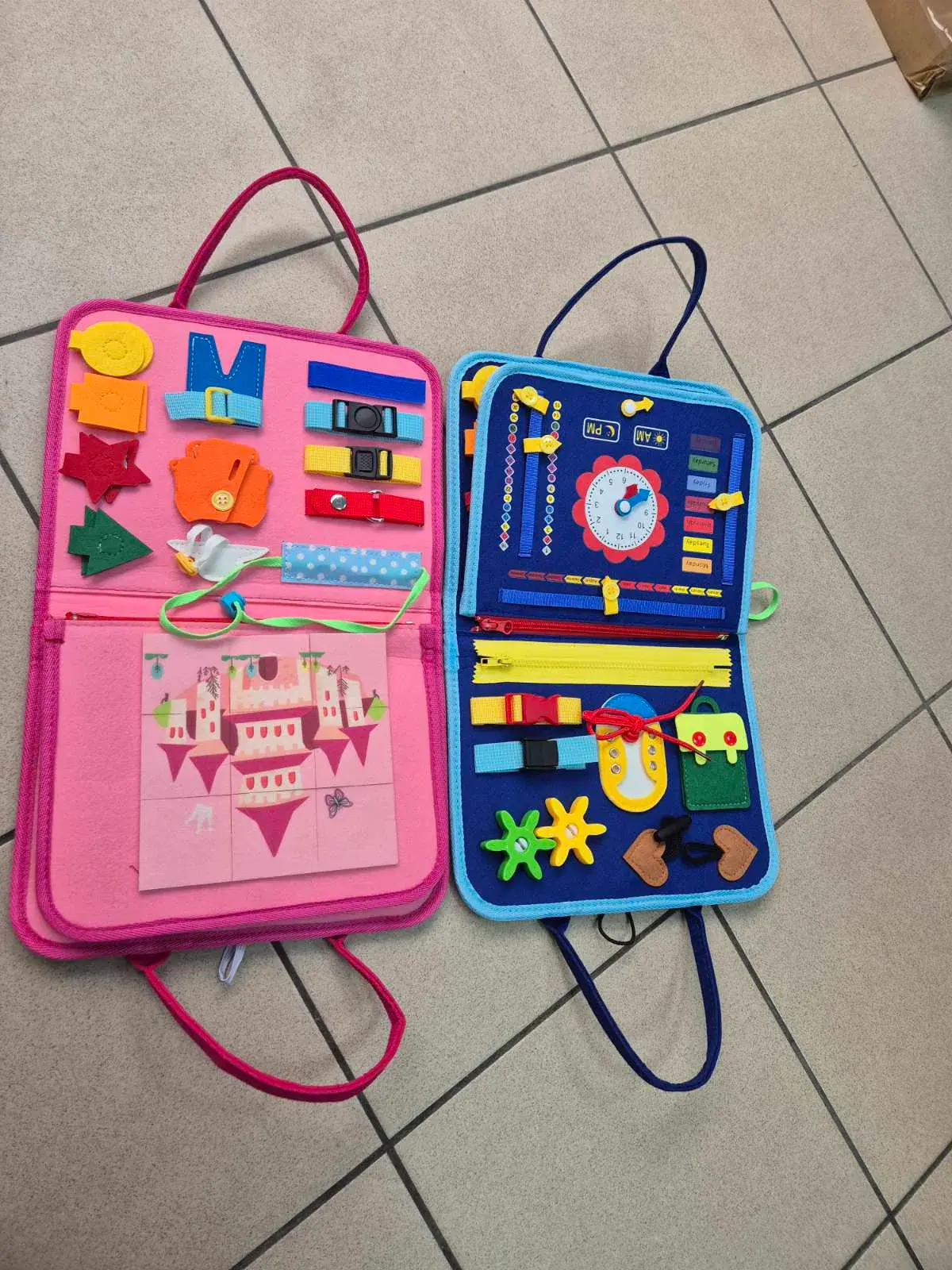 Tablica Manipulacyjna dla Dzieci z Elementami Sensorycznymi