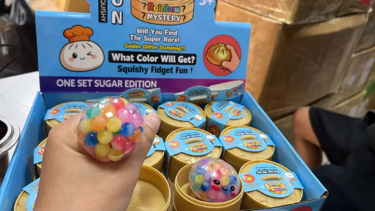 Kolorowa Antystresowa Piłeczka Squishy Fidget Fun z Kulkami