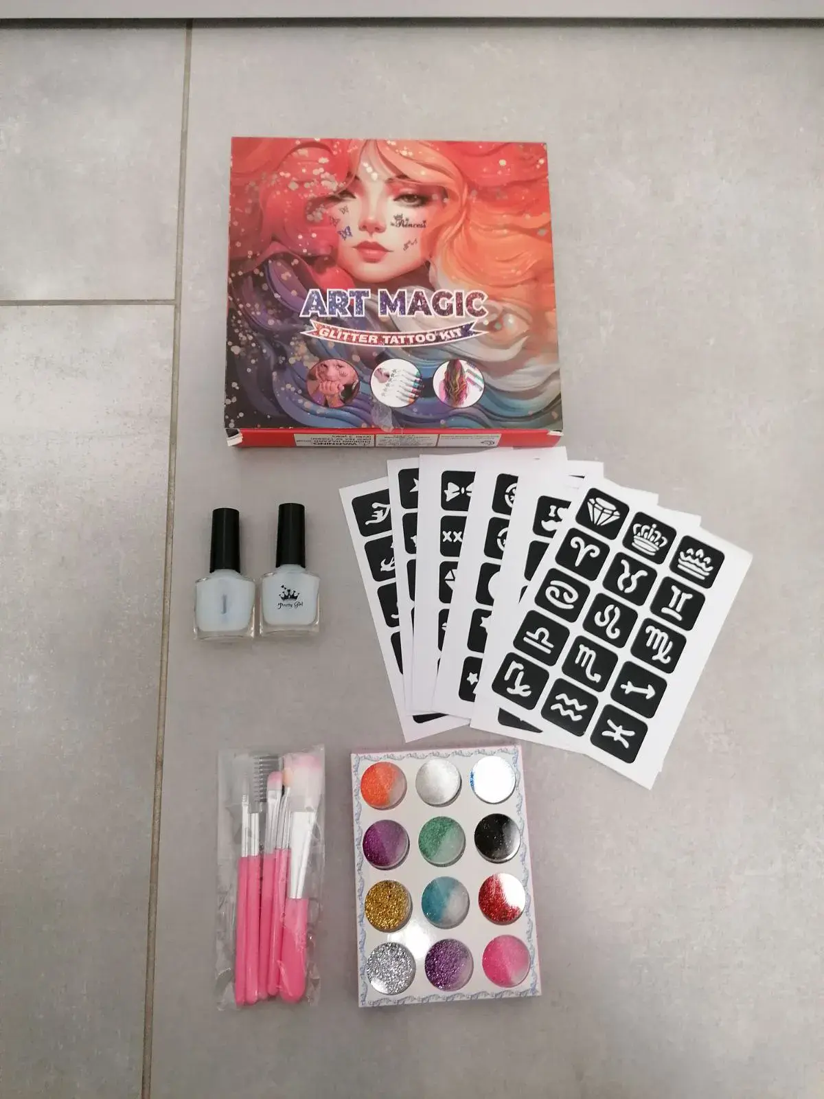 Zestaw Art Magic Tatuaże i Kosmetyki dla Dzieci