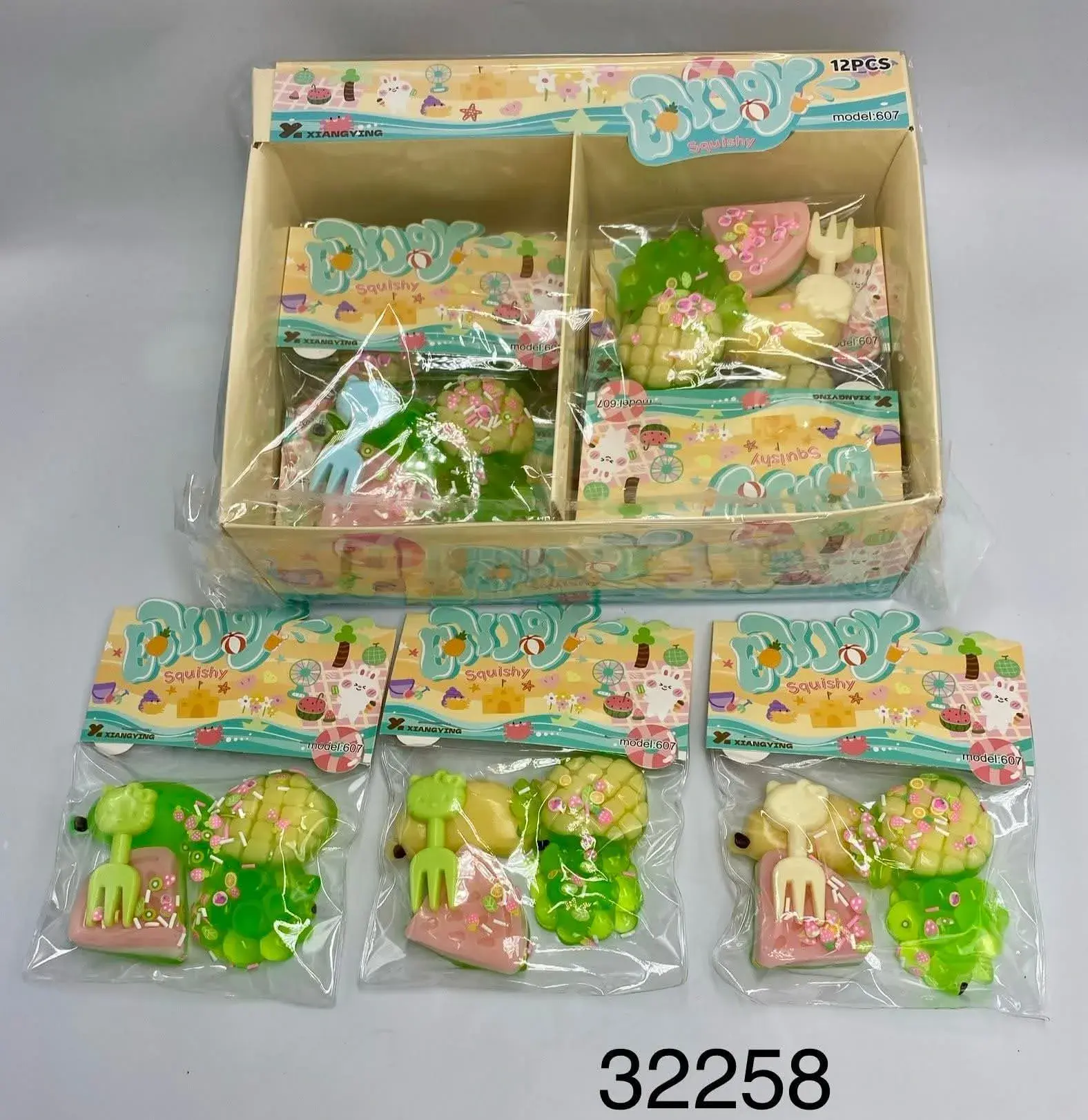 Zabawki Squishy Toys Owoce 12 szt. model 607