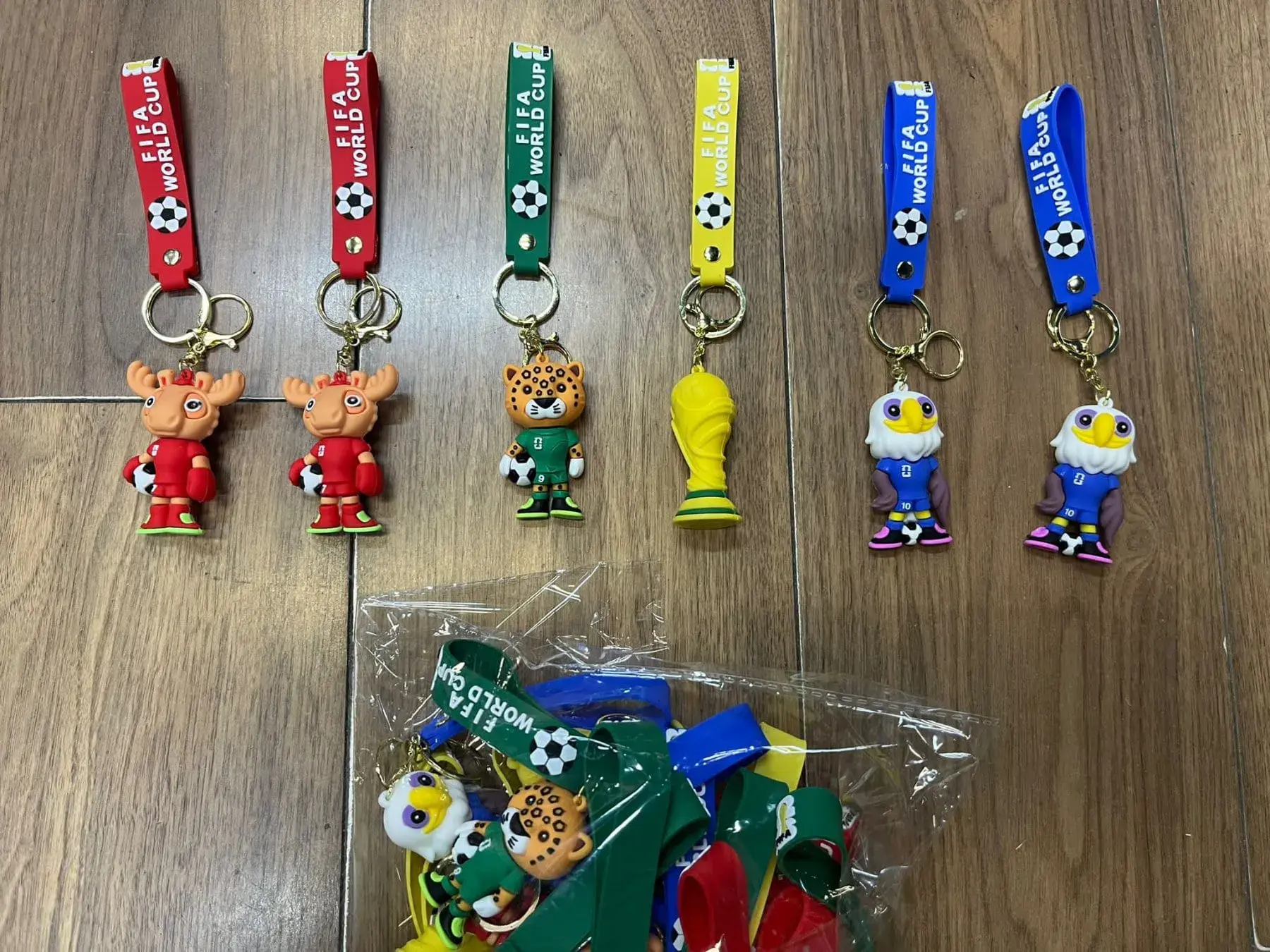 Breloki do Kluczy FIFA World Cup - Zwierzęta i Trofeum