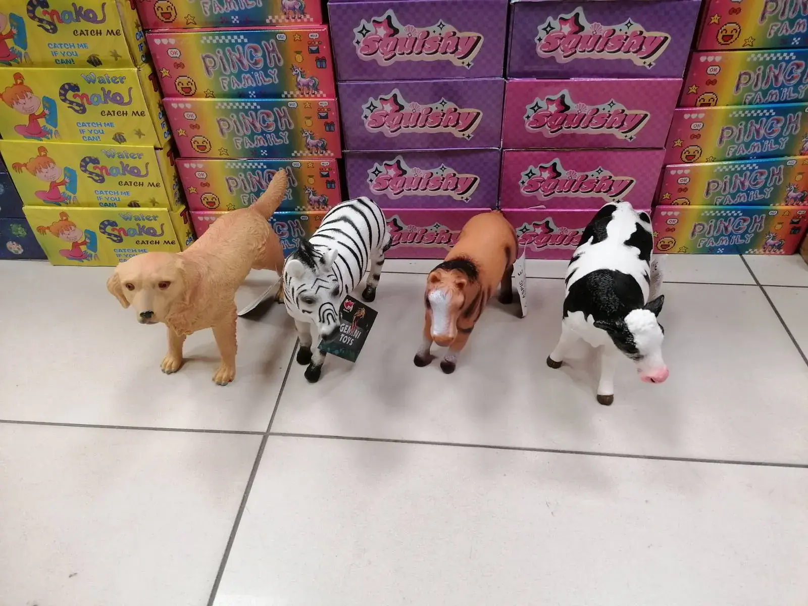 Figurki zwierząt Pandy Puppy: pies, zebra, koń, krowa