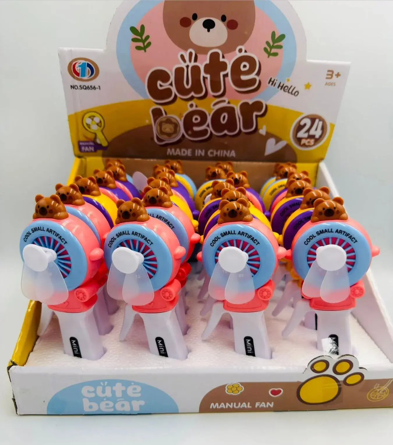 Ręczny wentylator zabawka Cute Bear Manual Fan 3+