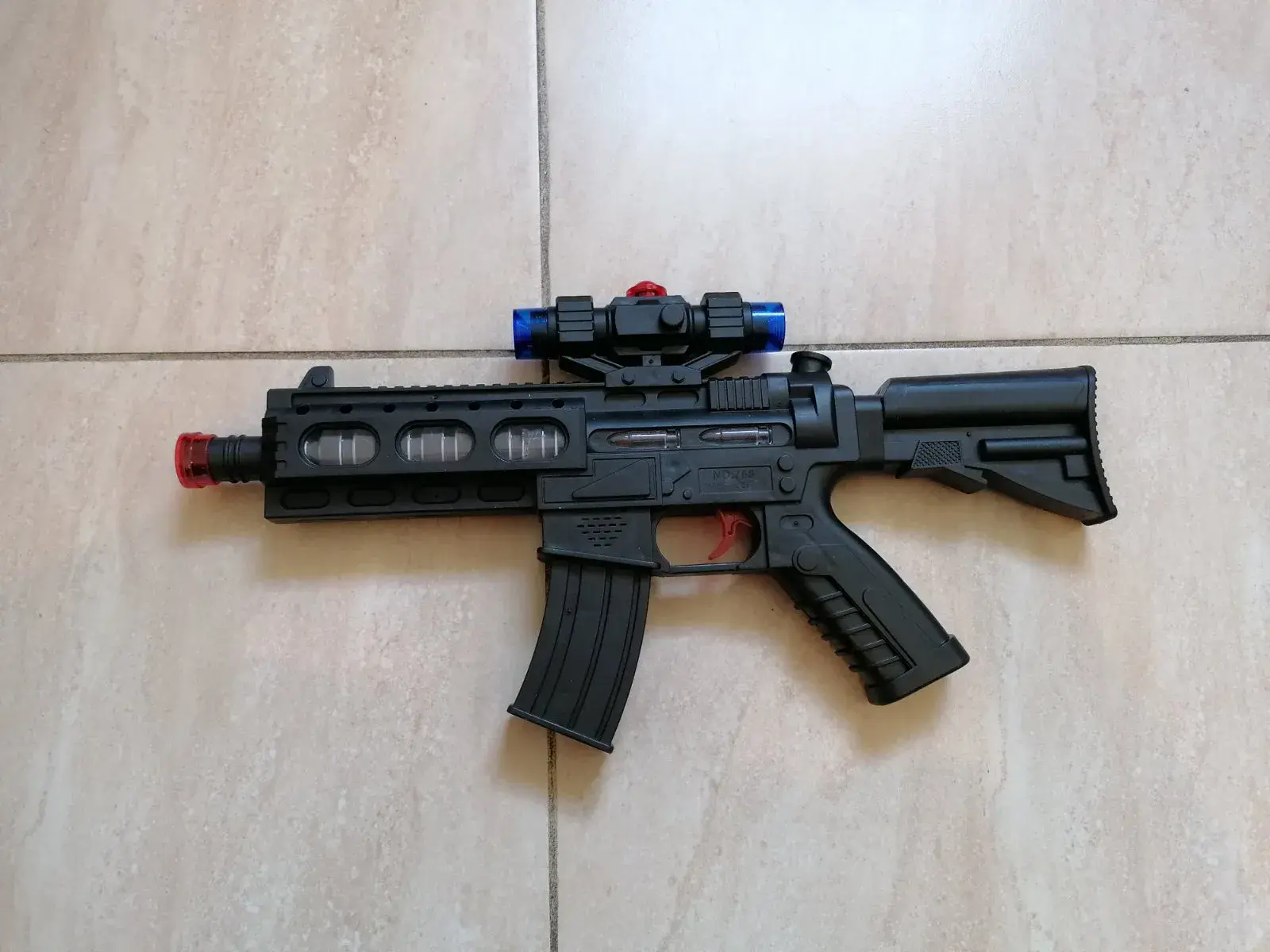 Pistolet na kulki dziecięcy czarny z celownikiem