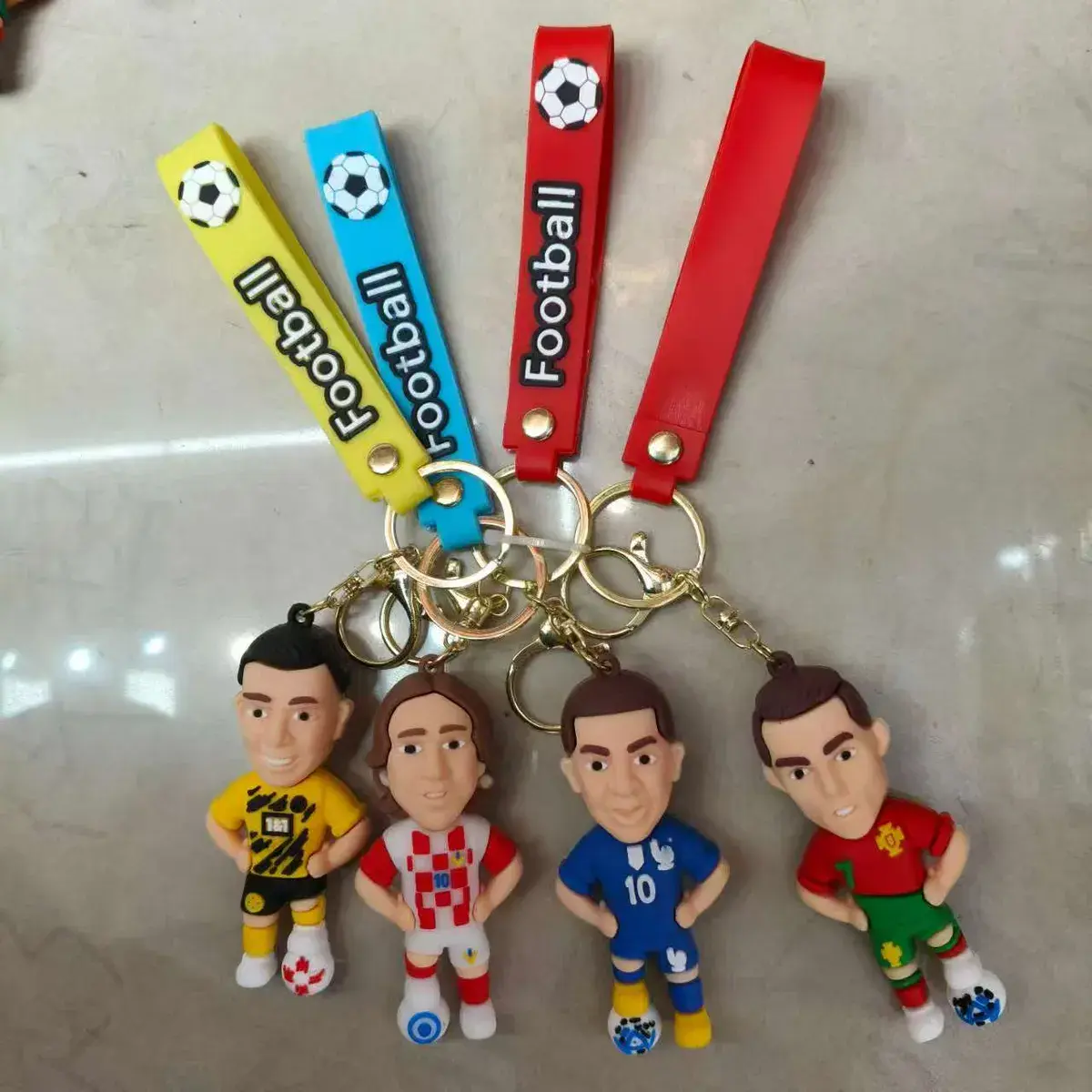Brelok Piłkarski Figurka Piłkarza Mix Wzorów Zestaw 12 szt.