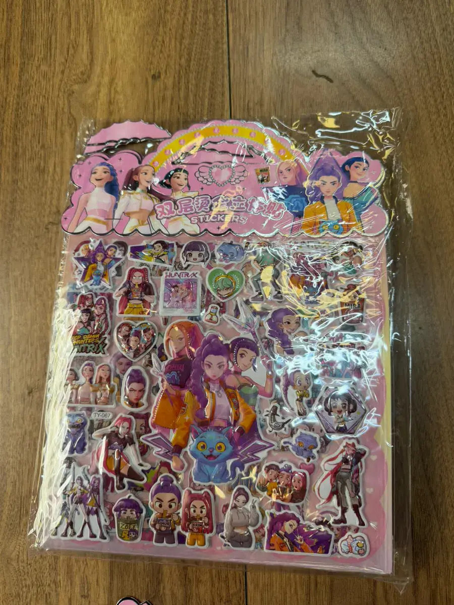Naklejki Dziewczęce Anime Postacie 50szt Zestaw