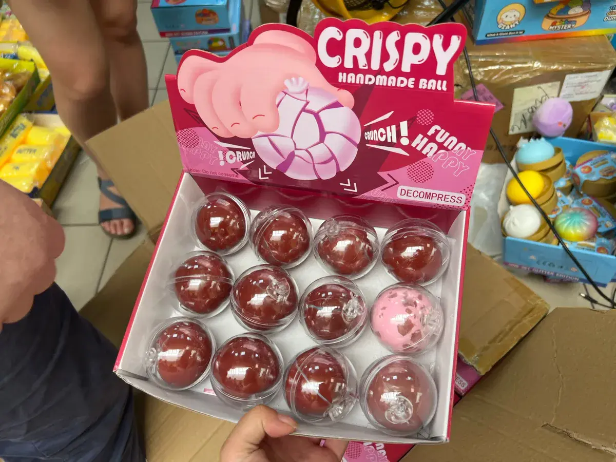 Crispy Handmade Ball kulka antystresowa czerwona z różową
