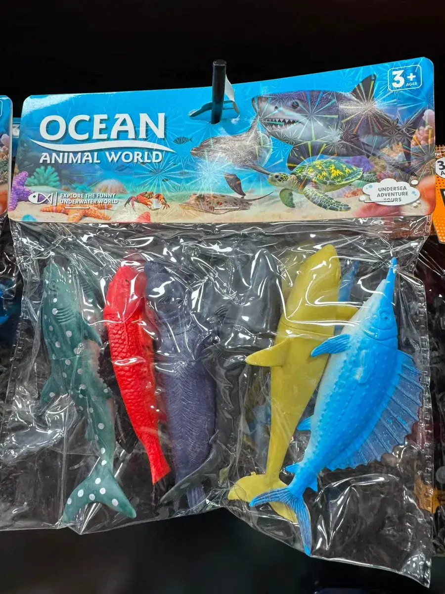 Zestaw kolorowych figurek zwierząt morskich Ocean Animal World 6 szt.