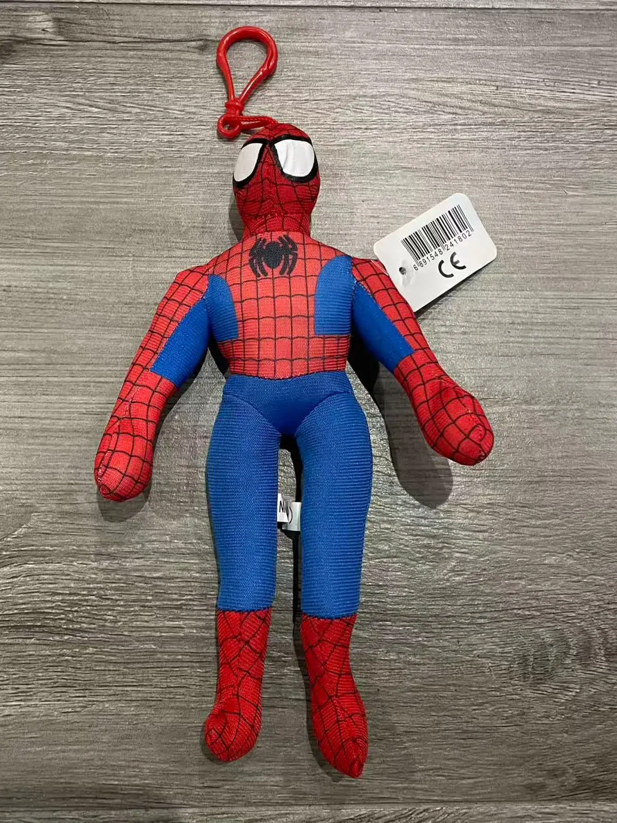 Maskotka Pluszowa Spider-Man 23cm z Karabińczykiem