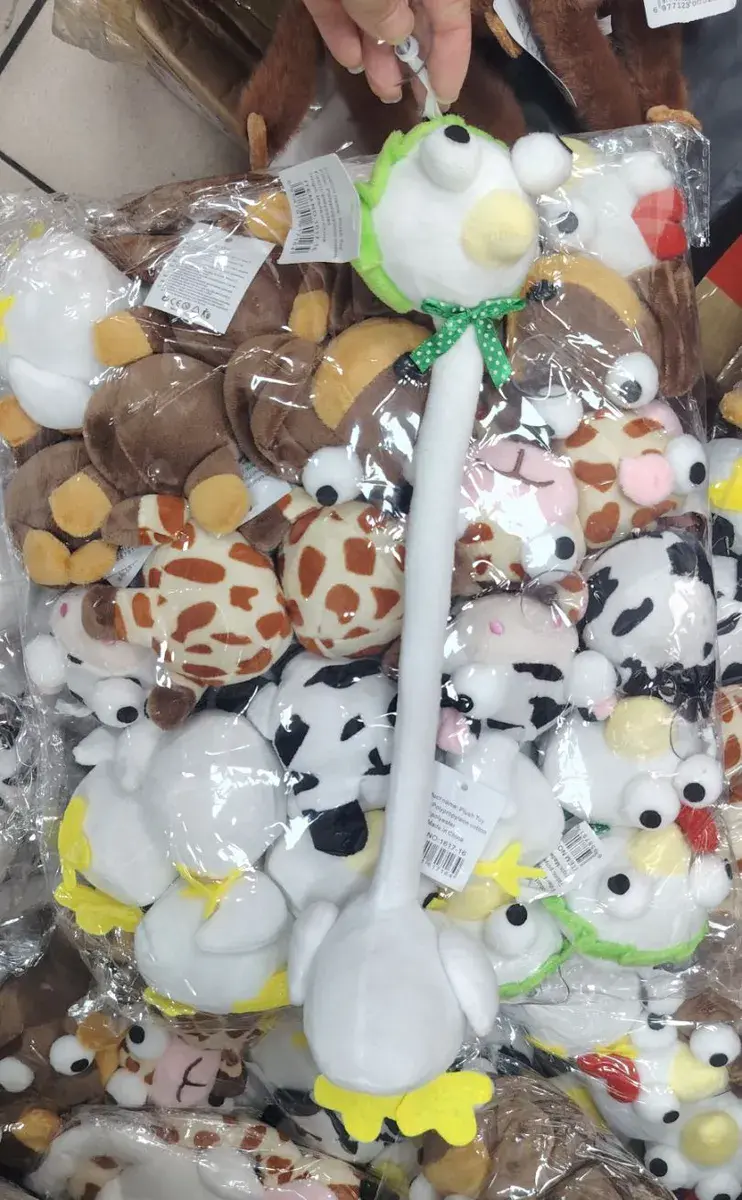 Maskotka na patyku Kura Biała z Dzwoneczkiem 40cm miękka
