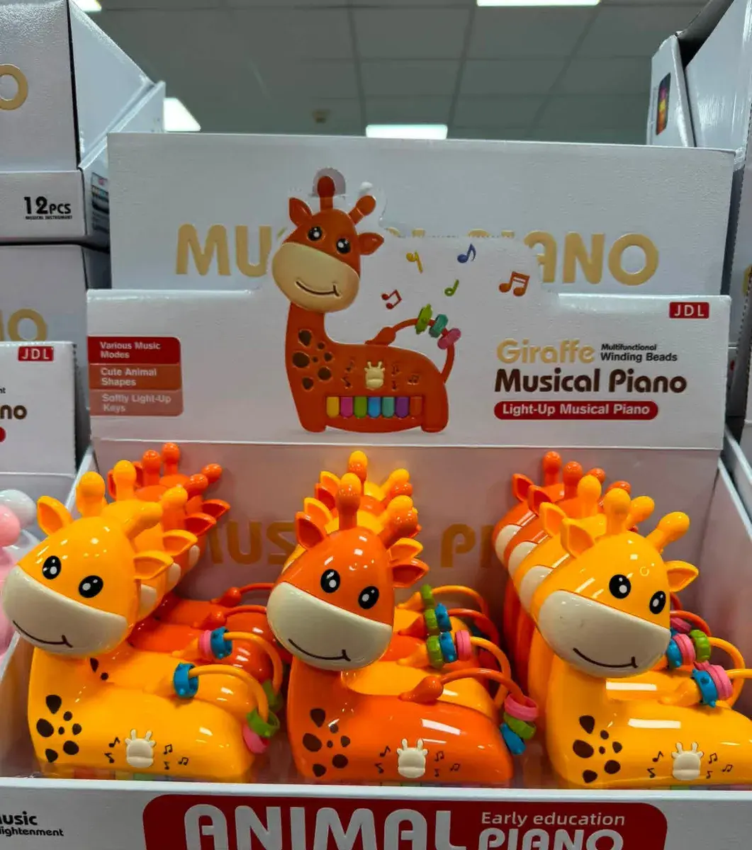 Muzyczne pianino żyrafa z podświetleniem i koralikami