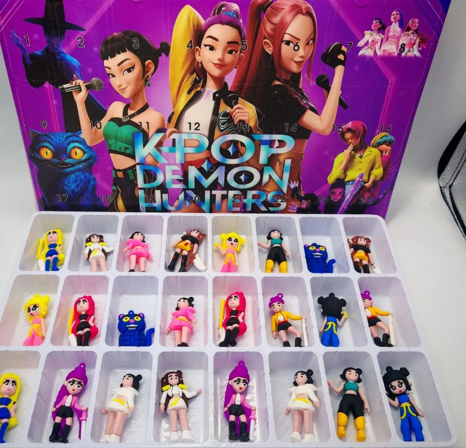 Zabawkowy Kalendarz Adwentowy Kpop Demon Hunters 24 figurki