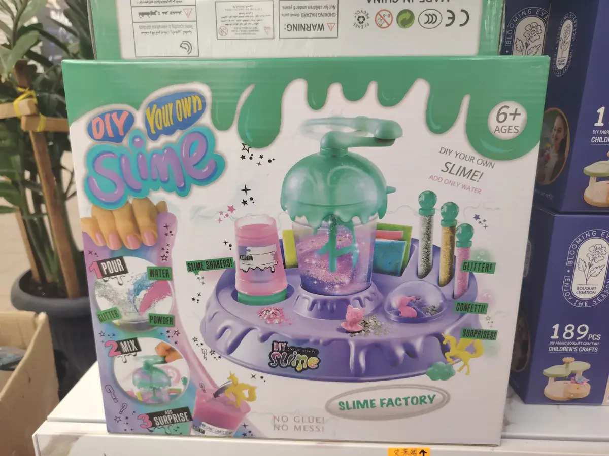 Zestaw DIY Slime Factory 189 pcs bez kleju z brokatem i niespodziankami