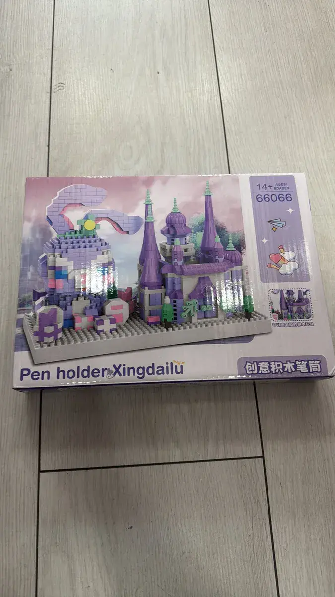 Pen holder Xingdailu zestaw klocków fioletowy zamek i królik