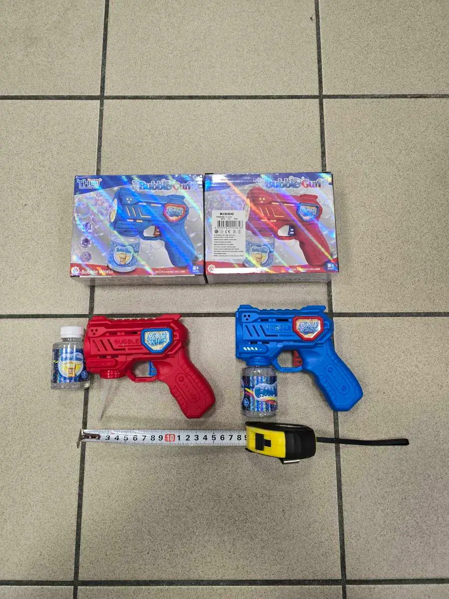 Pistolet na Bańki Mydlane z Płynem 10 cm Czerwony i Niebieski