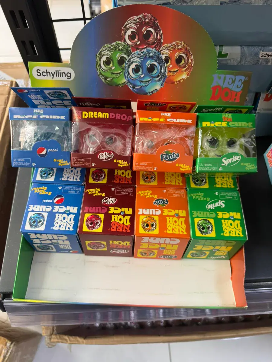 Zabawka NEE DOH Nice Cube zestaw 4 kolory napojów gazowanych