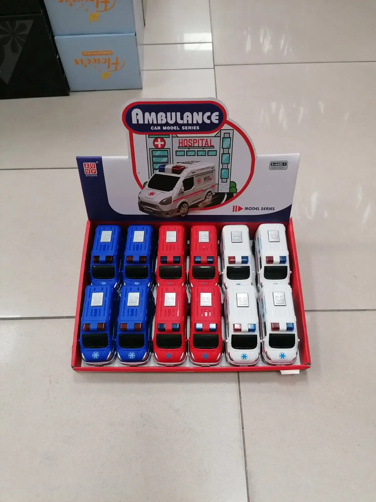Model zabawki Ambulance Car biały/czerwony/niebieski