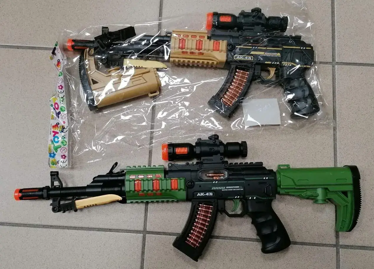 Pistolety dla Dzieci Karabin AK-47 Dźwięk i Światło Mix 6szt